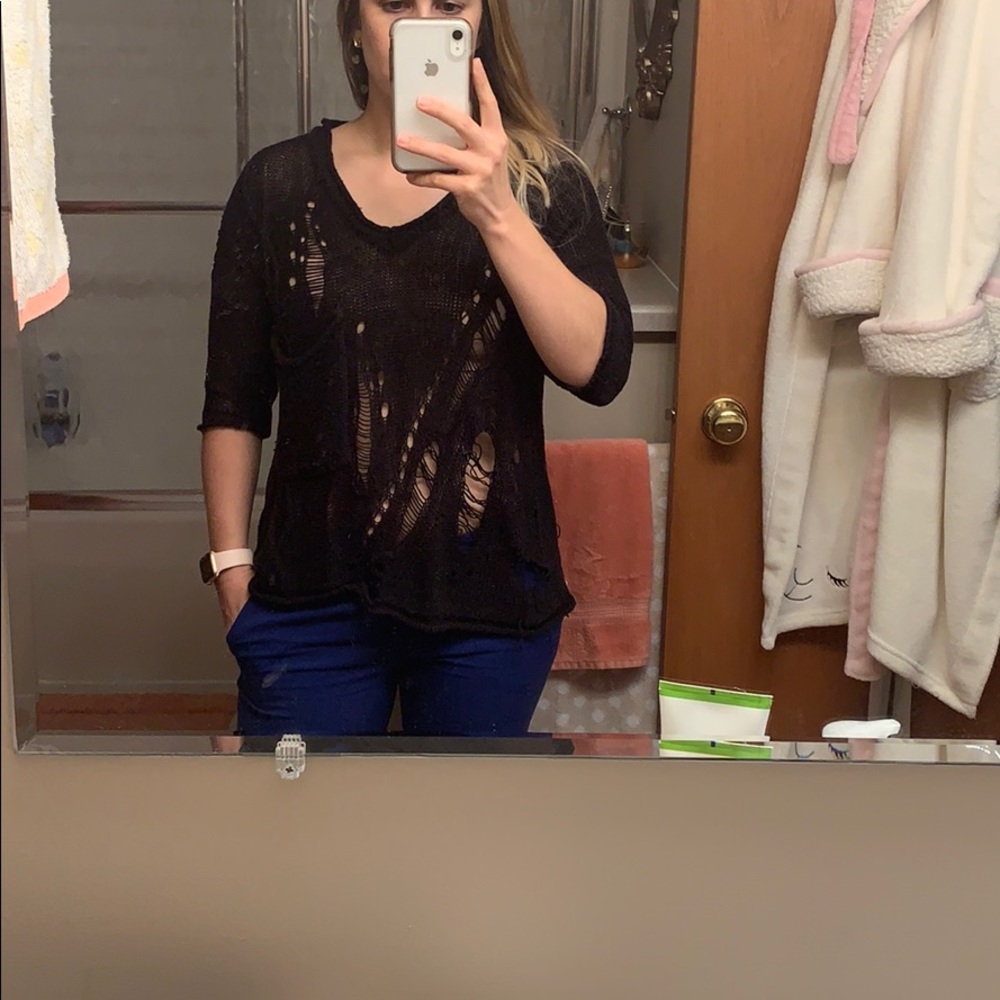 Trendy rocker top with holes from Metropark